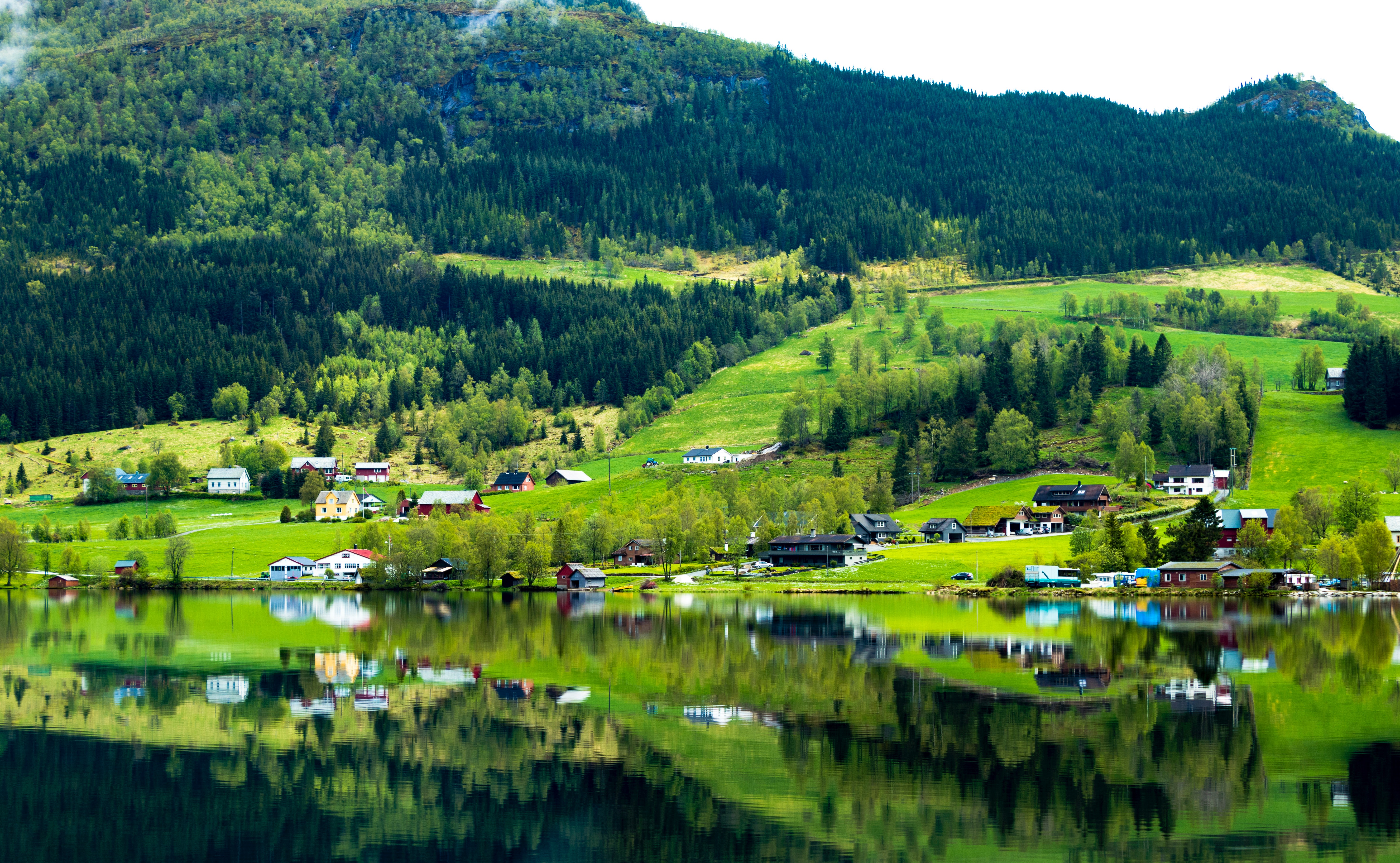 Taking it slow on Norway’s fastest route is a great way to delve into the culture, traditions, and awe-inspiring landscape of this far-flung corner of the world.