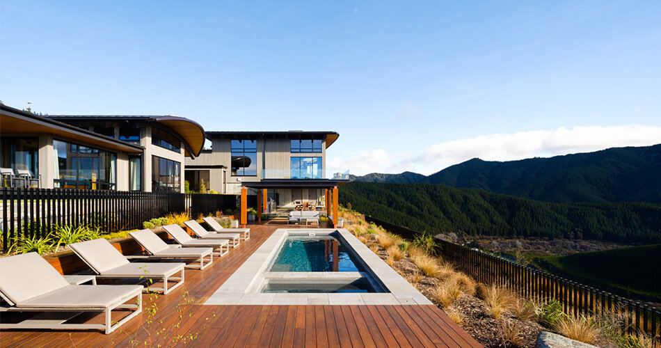 A luxurious exclusive-use villa located in New Zealand's South Island, Falcon Brae is the perfect base from which friends and family can explore this remarkable landscape. 