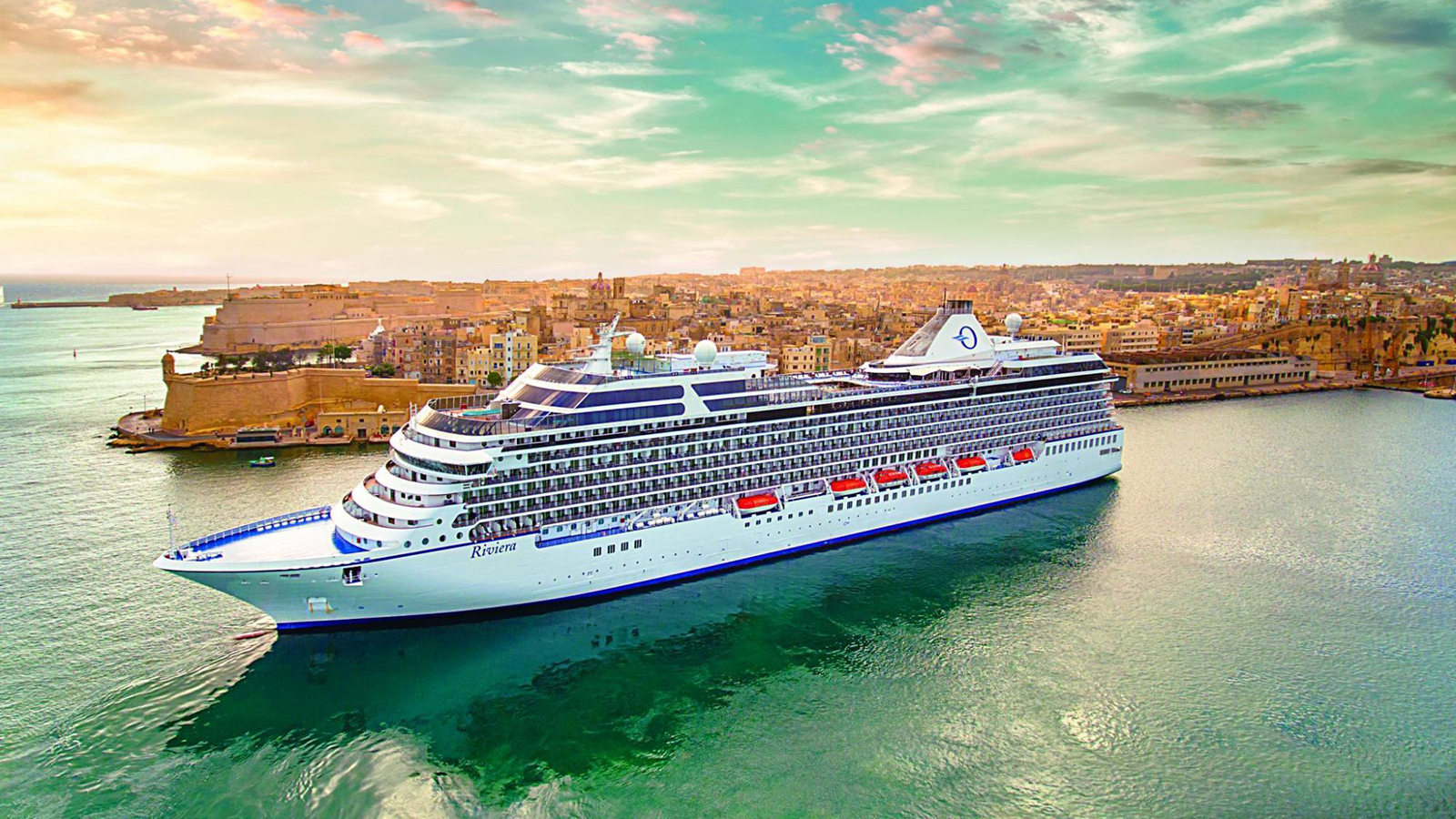 Norwegian Cruise Line Holdings will enhance connectivity at sea by rolling out Starlink internet access on its ships. 